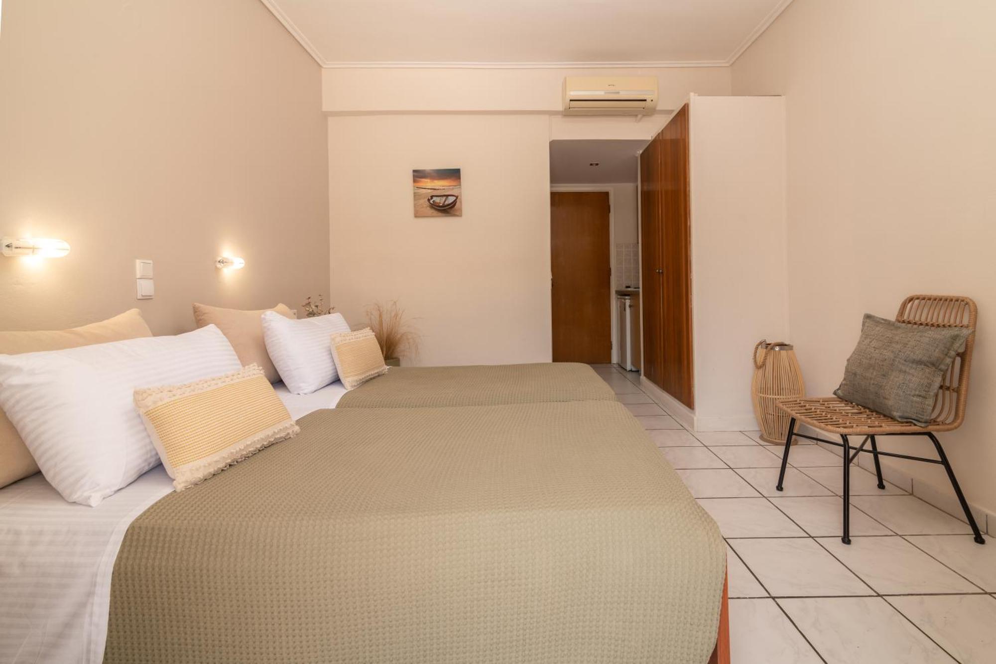 Daisy Hotel Plános Eksteriør bilde